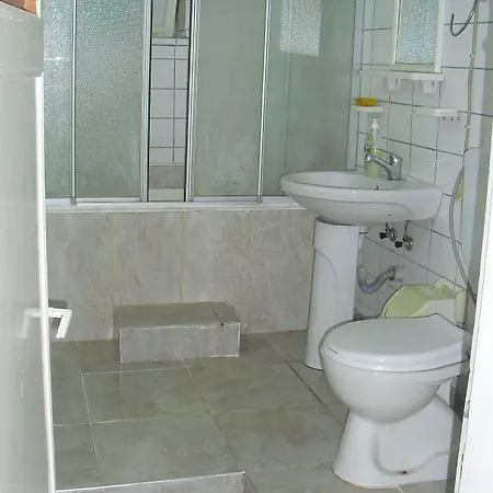 Avrasya Pansiyon-hostel *