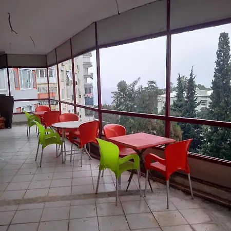 Avrasya Pansiyon-hostel بيت شباب *
